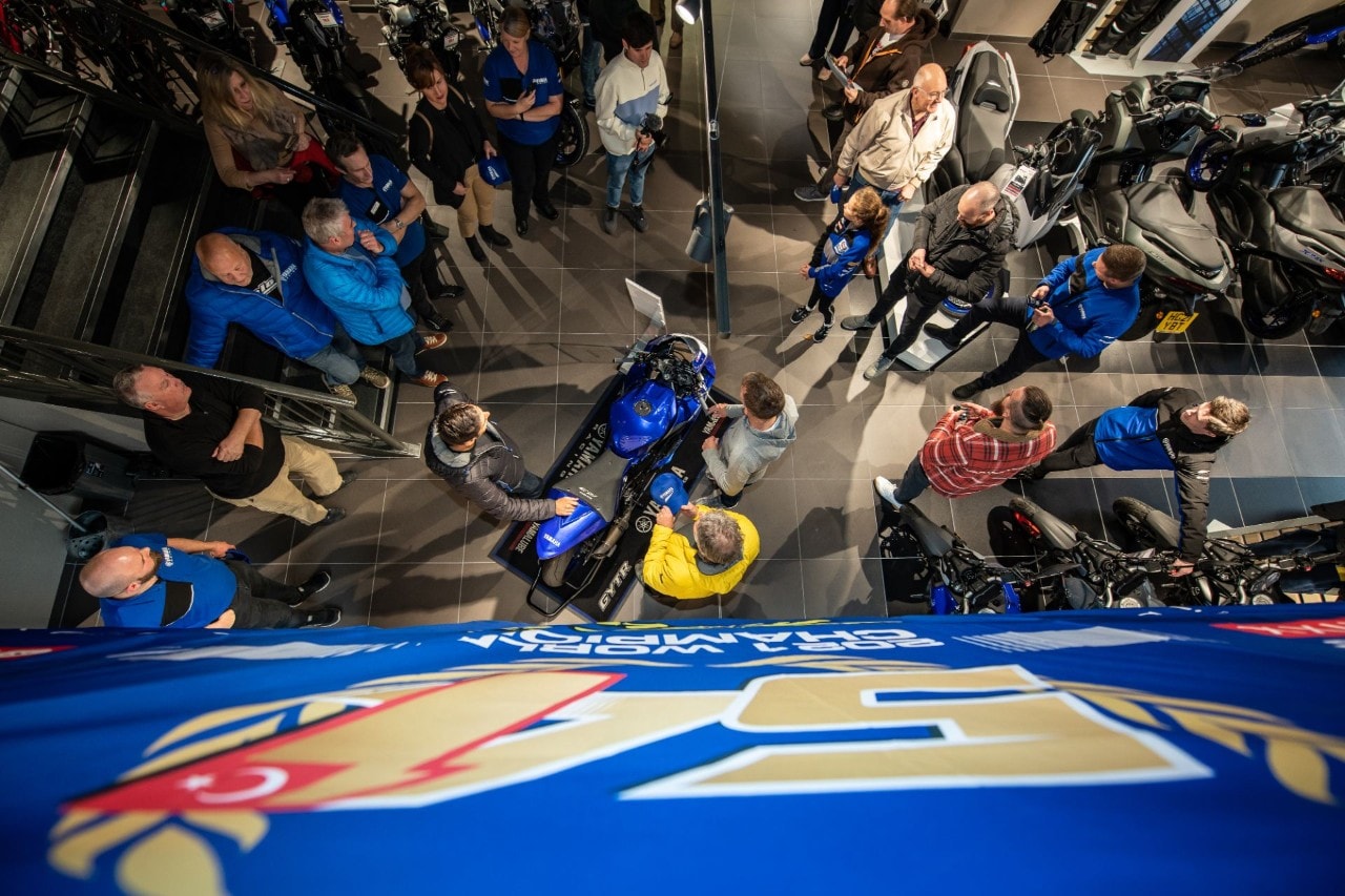 Yamaha R1 Replica Toprak Limited Edition 